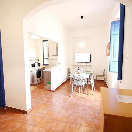Colosseum Super Family Apartment Rzym Zewnętrze zdjęcie