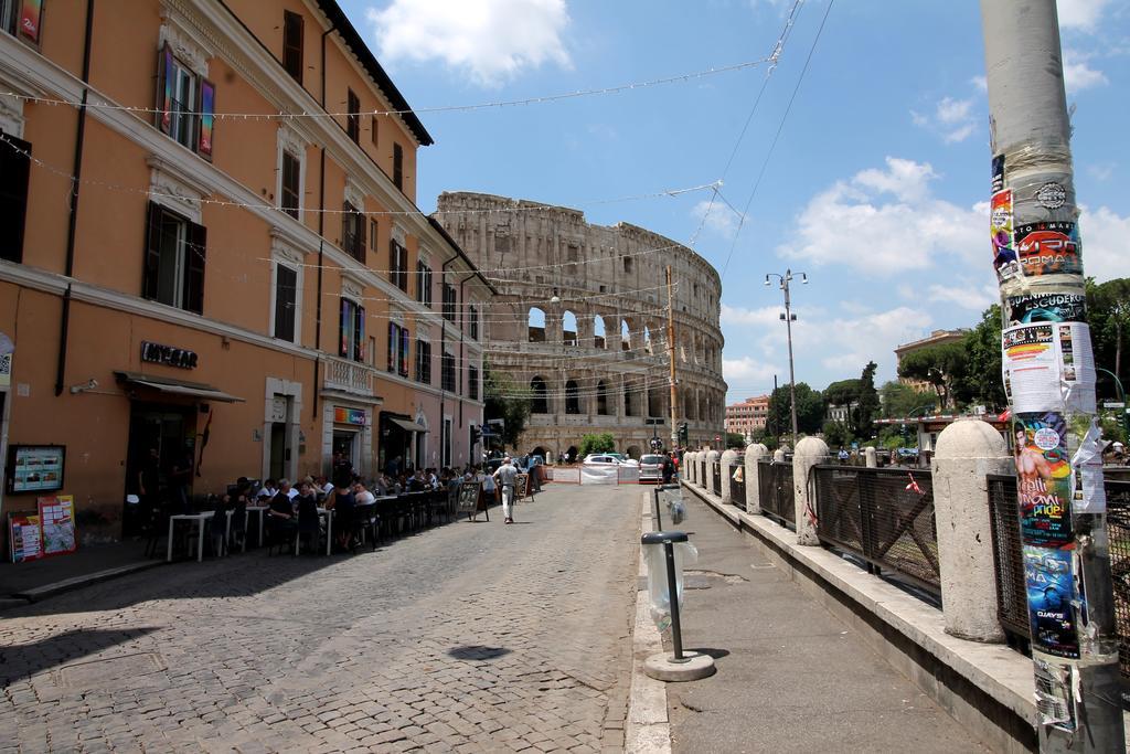 Colosseum Super Family Apartment Rzym Pokój zdjęcie