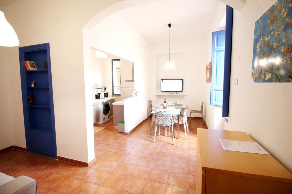 Colosseum Super Family Apartment Rzym Zewnętrze zdjęcie