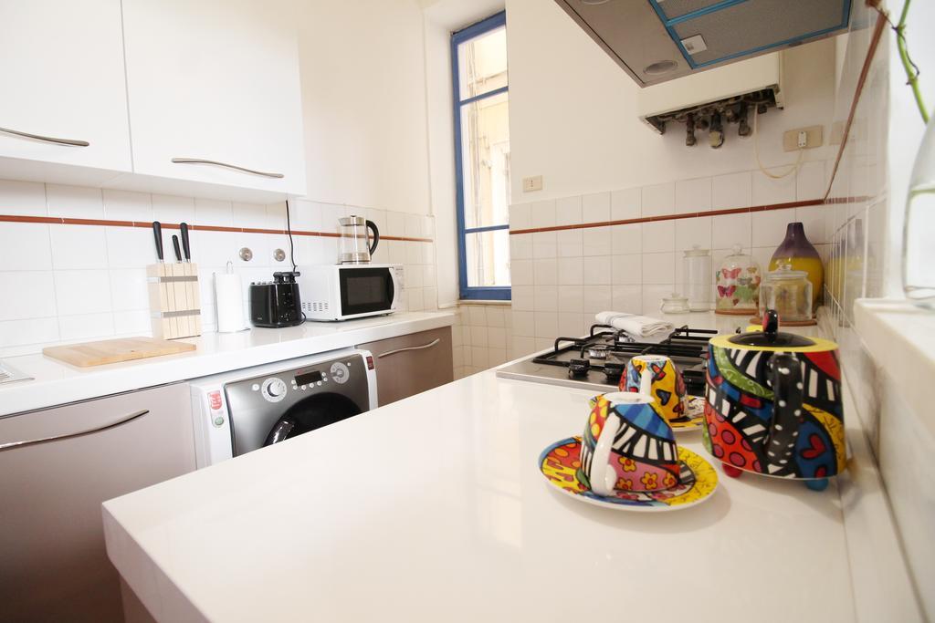Colosseum Super Family Apartment Rzym Zewnętrze zdjęcie