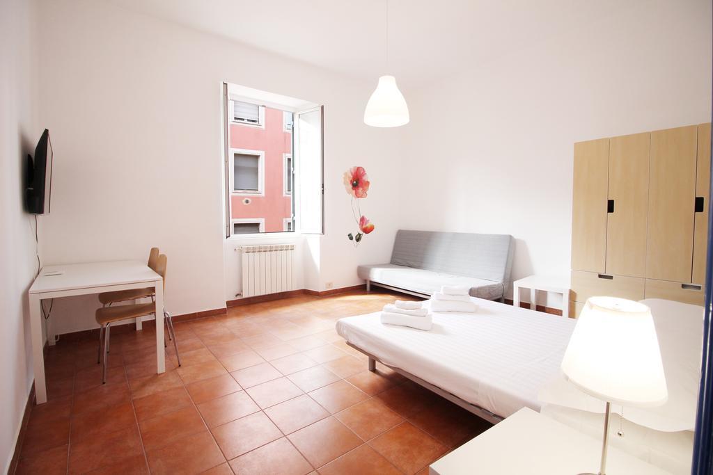 Colosseum Super Family Apartment Rzym Zewnętrze zdjęcie