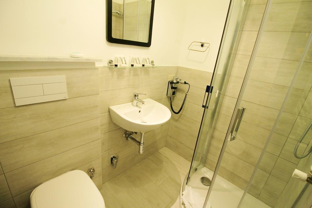 Colosseum Super Family Apartment Rzym Zewnętrze zdjęcie