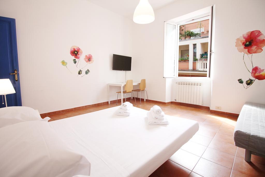 Colosseum Super Family Apartment Rzym Zewnętrze zdjęcie