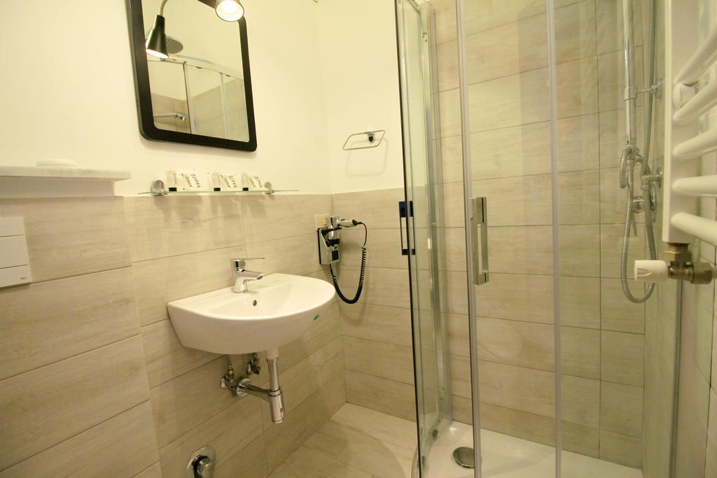 Colosseum Super Family Apartment Rzym Zewnętrze zdjęcie